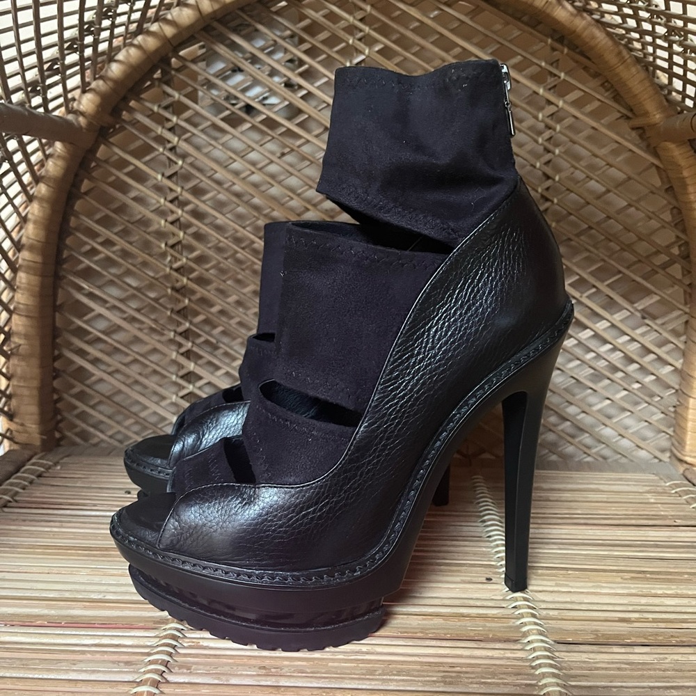 Herve Leger Oribel Heels